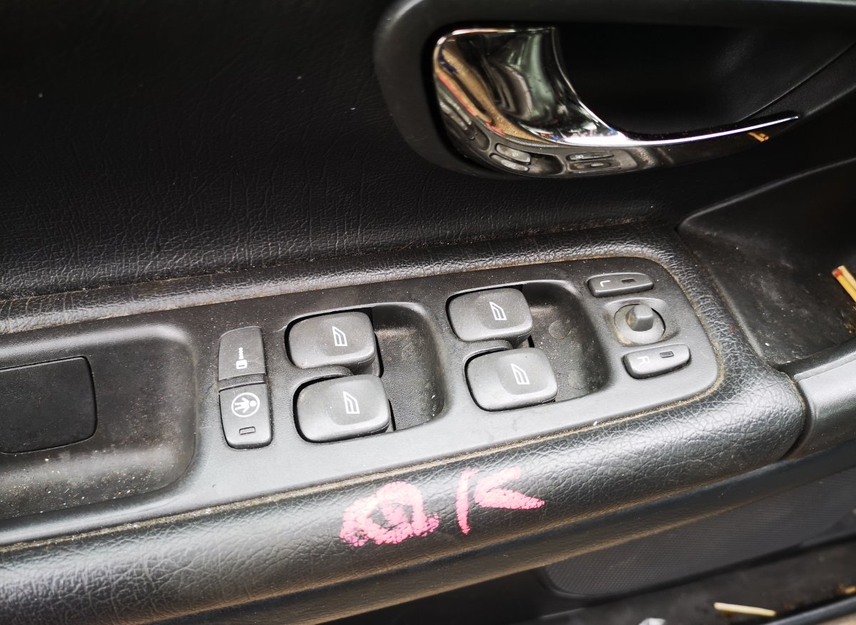 Volvo S80 Main windows switch