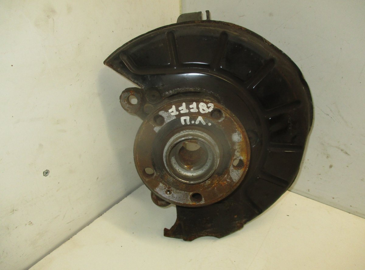 Volkswagen Scirocco Wheel bearing housing — front left Wheel bearing housing — front left — VW SCIROCC...