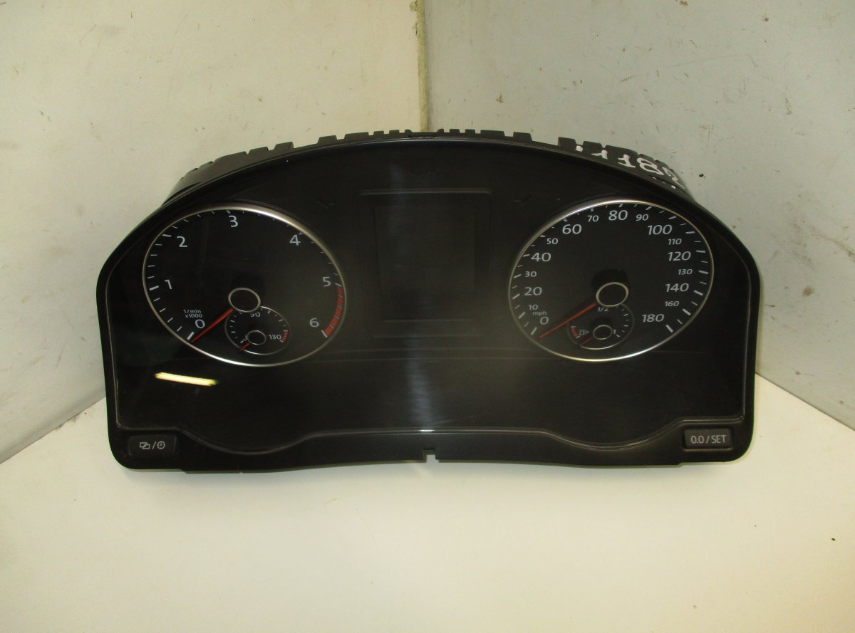 Volkswagen Scirocco prietaisai
