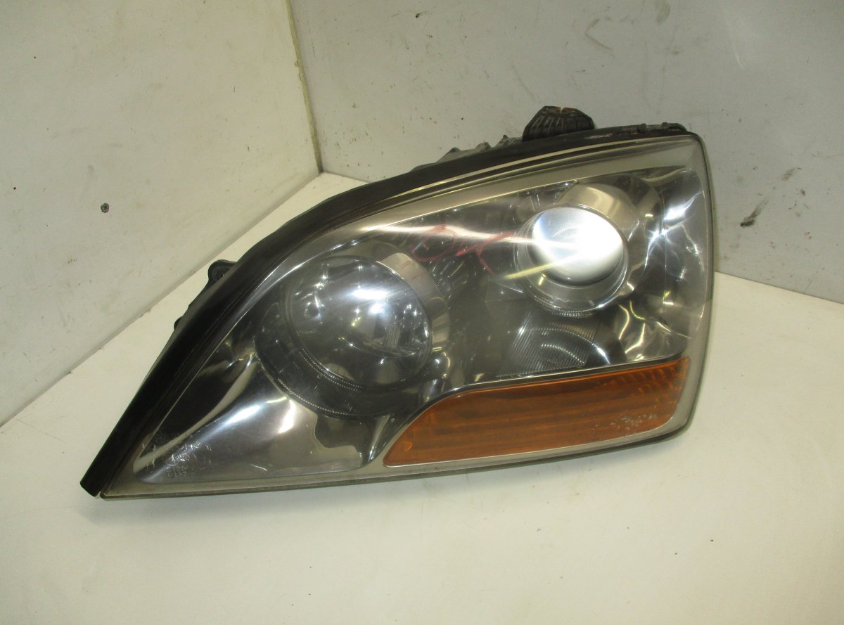 Kia Sorento передняя фара (левая) KIA SORENTO I (JC) (2002-2009) Headlight left 9...