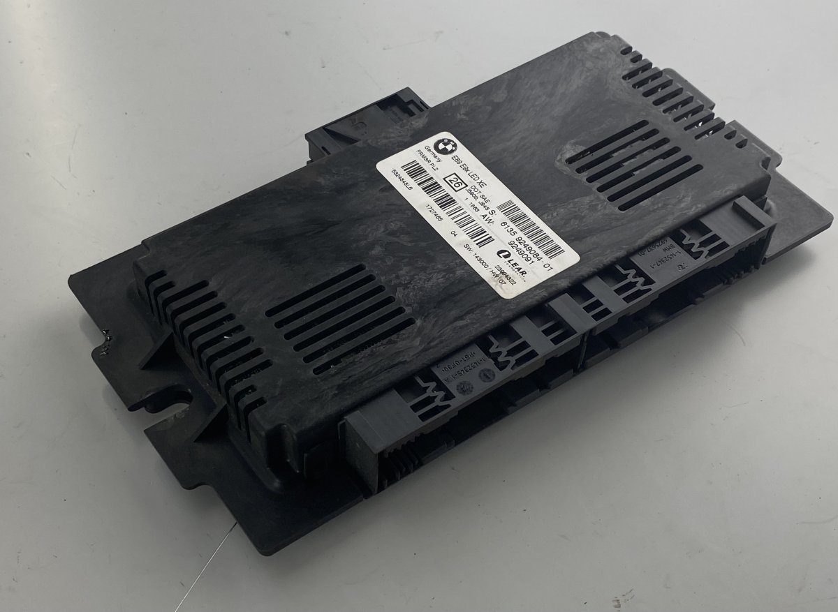 BMW 3 (E90 / E91 / E92 / E93) Comfort Module (CCM) BMW 3 (E90, E91, E92, E93) (2005-2011) Comfort ...