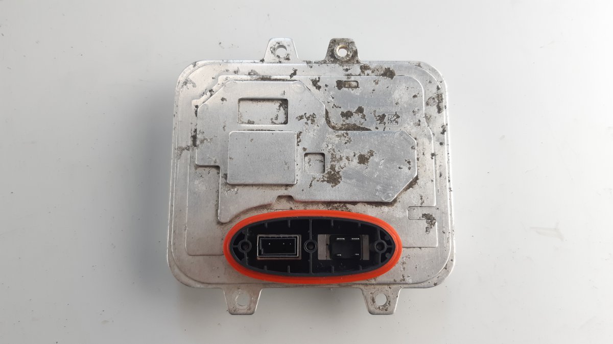 BMW X6 (E71 / E72) Xenon control unit right BMW X6 (E71, E72) (2008-2014) Xenon control uni...