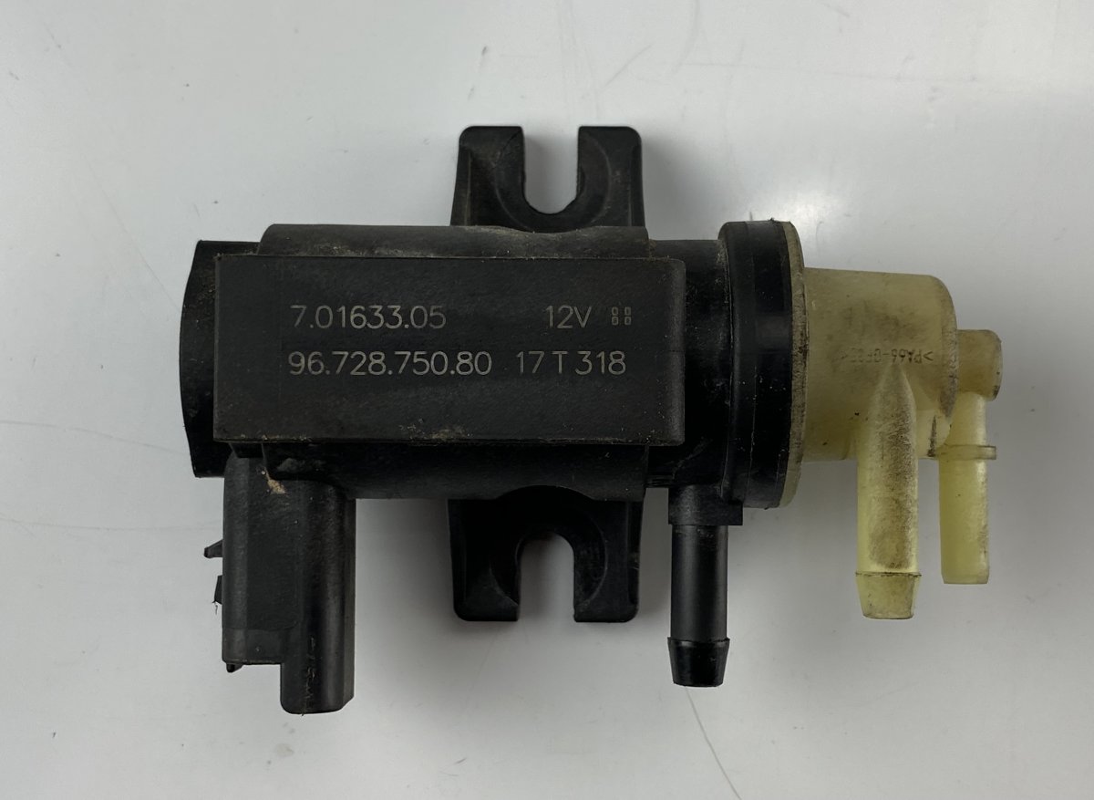 Citroen C5 Engine Solenoid Valve CITROËN C5 II (2008-2019) Engine Solenoid Valve...