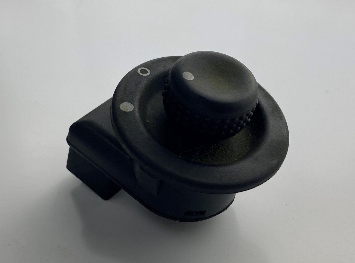 Renault Twingo Mirror Switch RENAULT TWINGO II (2007-2014) Mirror Switch 820...