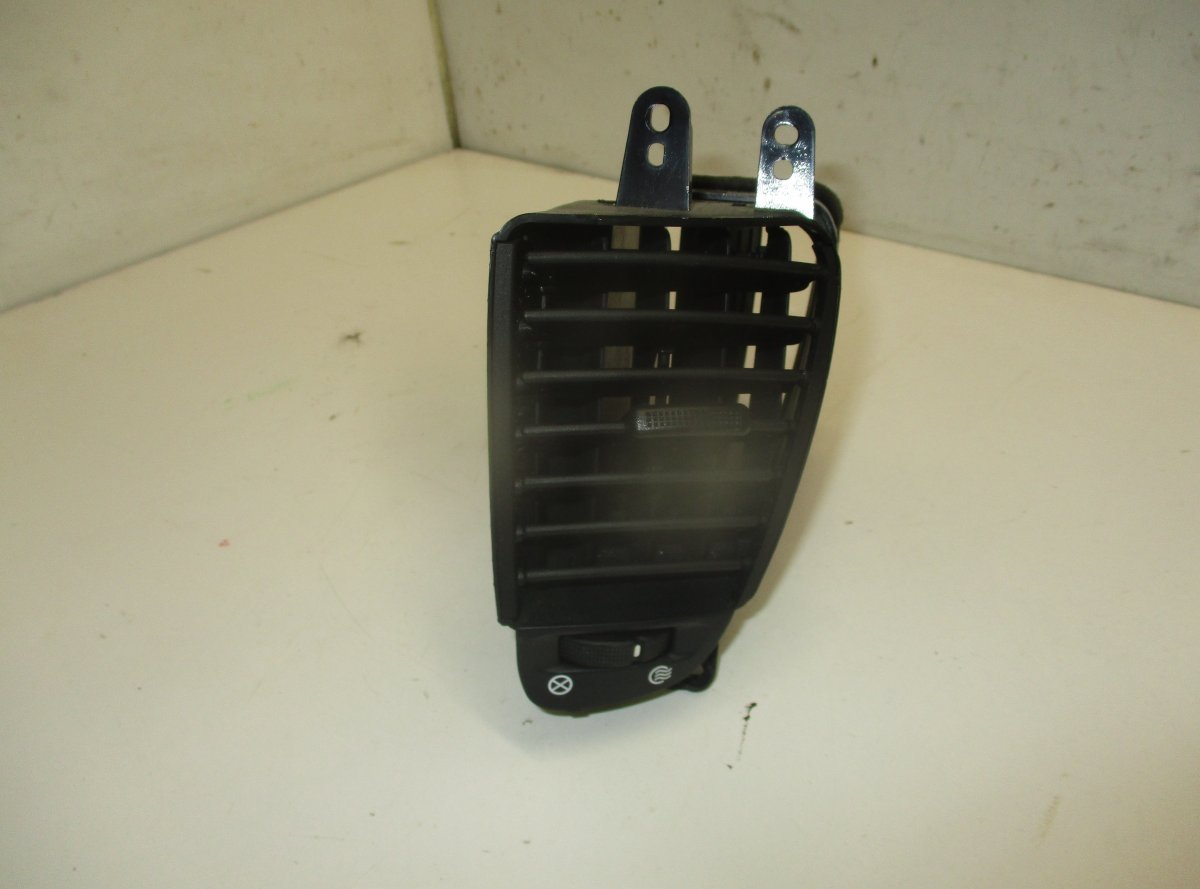Kia Sorento Air Vent Center Front KIA SORENTO I (JC) (2002-2009) Air Vent Center ...