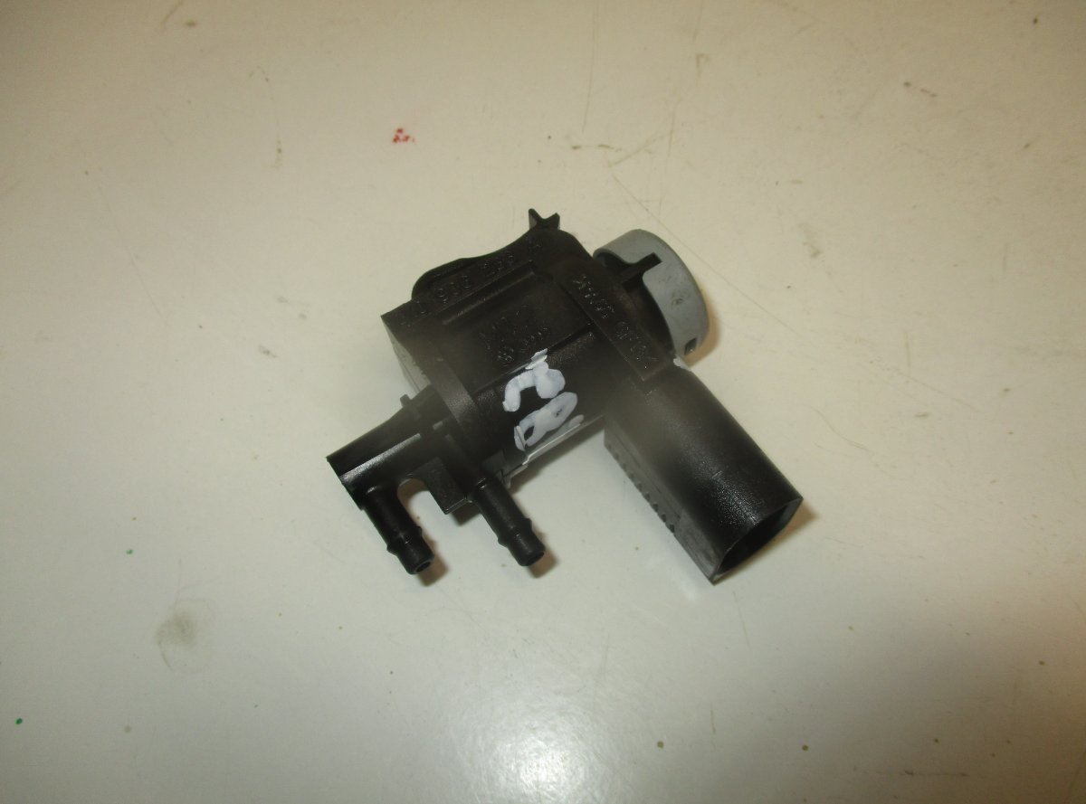Volkswagen Scirocco Engine Solenoid Valve VW SCIROCCO III (137) (2008-2017) Engine Soleno...