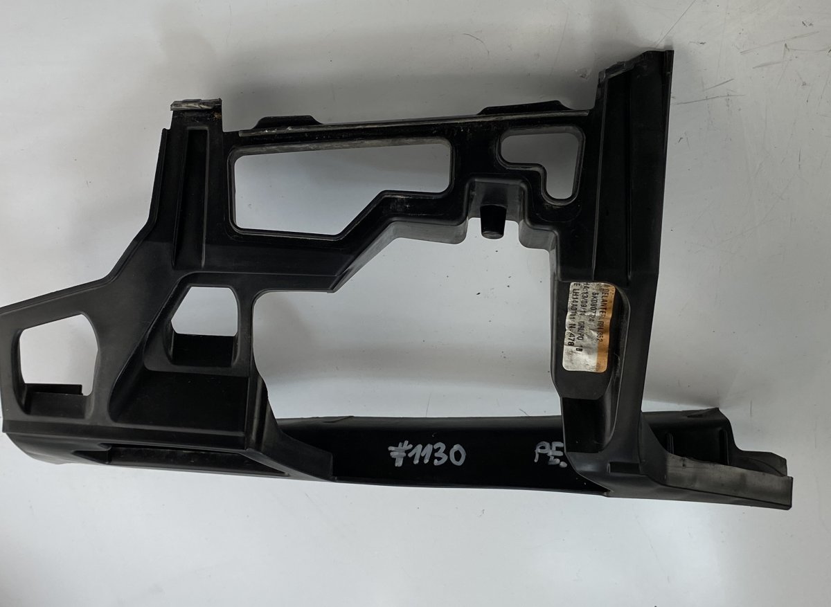 Volkswagen Golf 6 Front Bumper bracket on fender right VW GOLF VI (5K) (2008-2013) Front Bumper bracke...