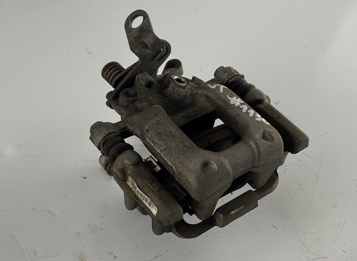 Volkswagen Golf 6 Brake caliper rear left