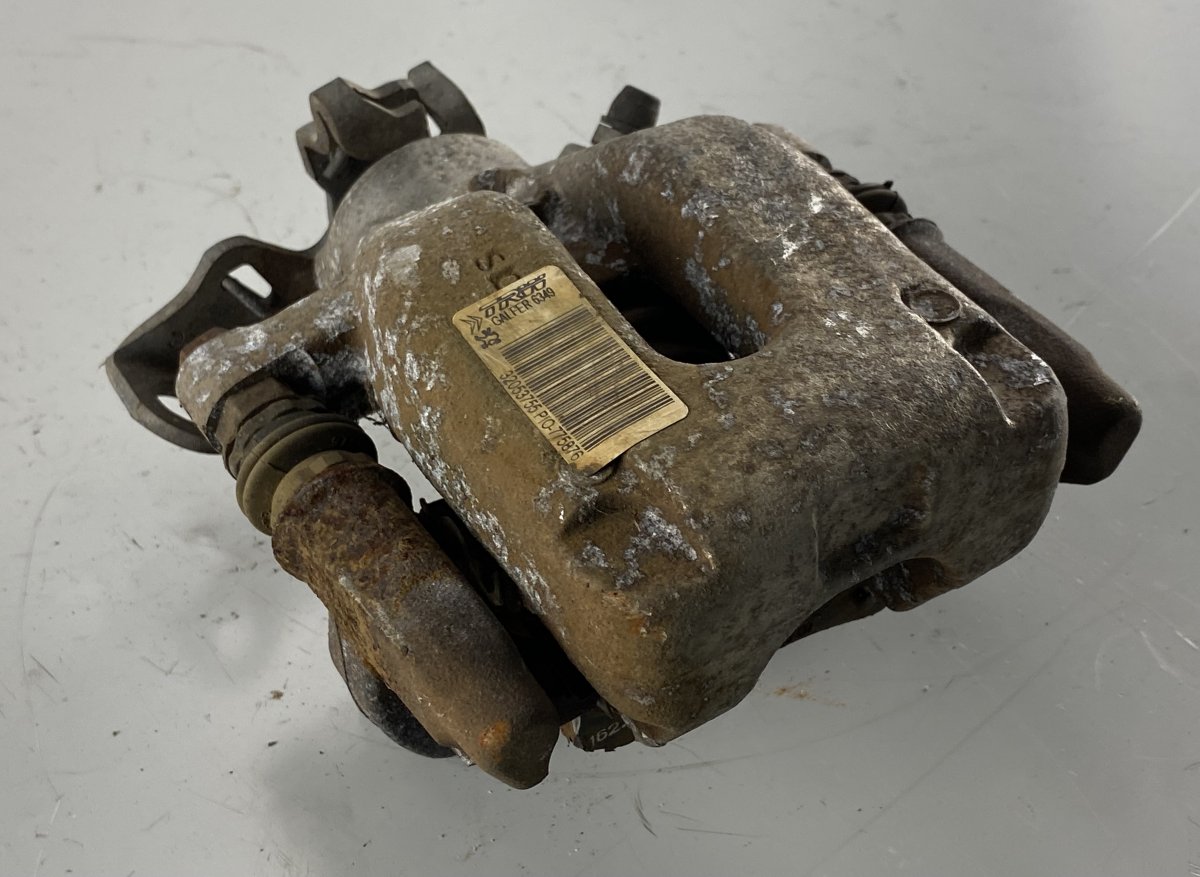 Citroen DS3 Brake caliper — rear right Brake caliper — rear right — CITROËN DS3 (2009-...