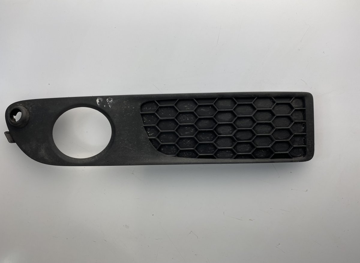 Volvo S80 Front Bumper Grille Right VOLVO S80 II (AS) (2006-2016) Front Bumper Gril...