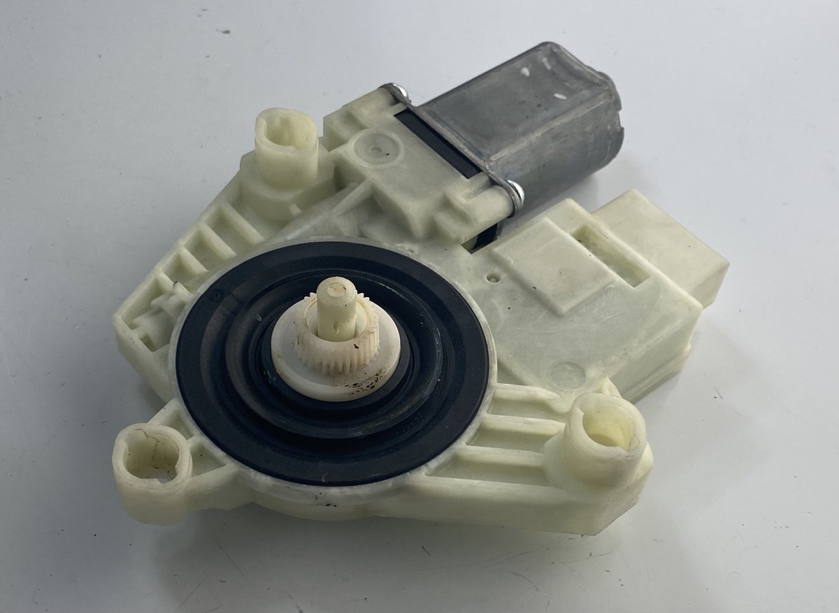 Volkswagen Golf 6 Window Regulator Motor Rear Left VW GOLF VII (5G1, BA5, BV5, BQ1, BE) (2012-2020...