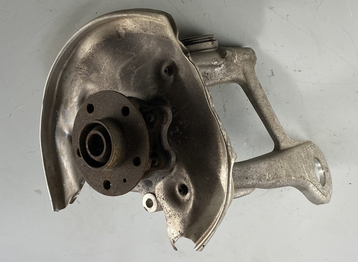 Audi A4 (B8) Wheel bearing housing — rear left Wheel bearing housing — rear left — AUDI A4 / A...