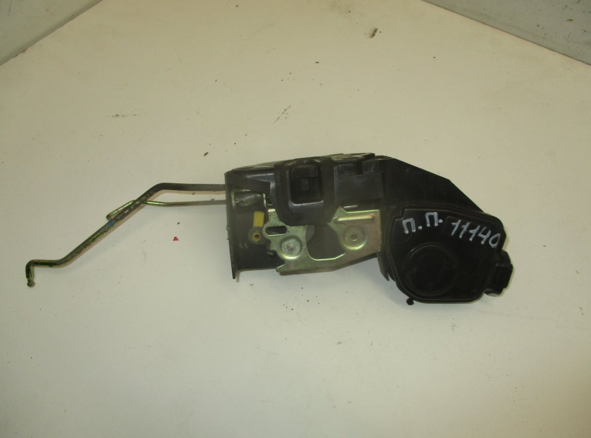 Hyundai Terracan Door Lock Front Right HYUNDAI TERRACAN (HP) (2001-2006) Door Lock Fro...