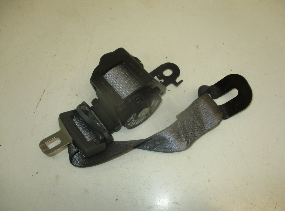 Jeep Grand Cherokee (WK) Seat belt — rear left Seat belt — rear left — JEEP GRAND CHEROKEE III...