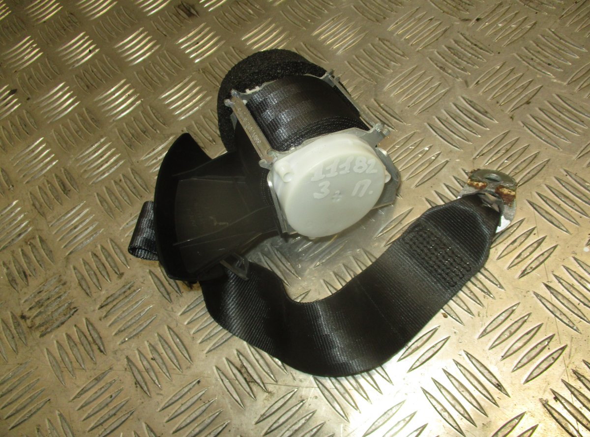 Volkswagen Scirocco Seat belt — rear right Seat belt — rear right — VW SCIROCCO III (137) ...