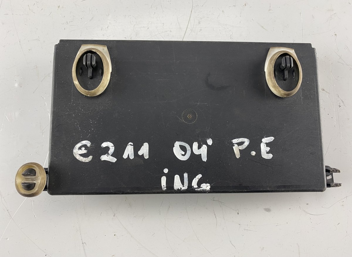 Mercedes-Benz A (W168) Door control unit front right MERCEDES-BENZ E-CLASS (W211) (2002-2009) Door c...