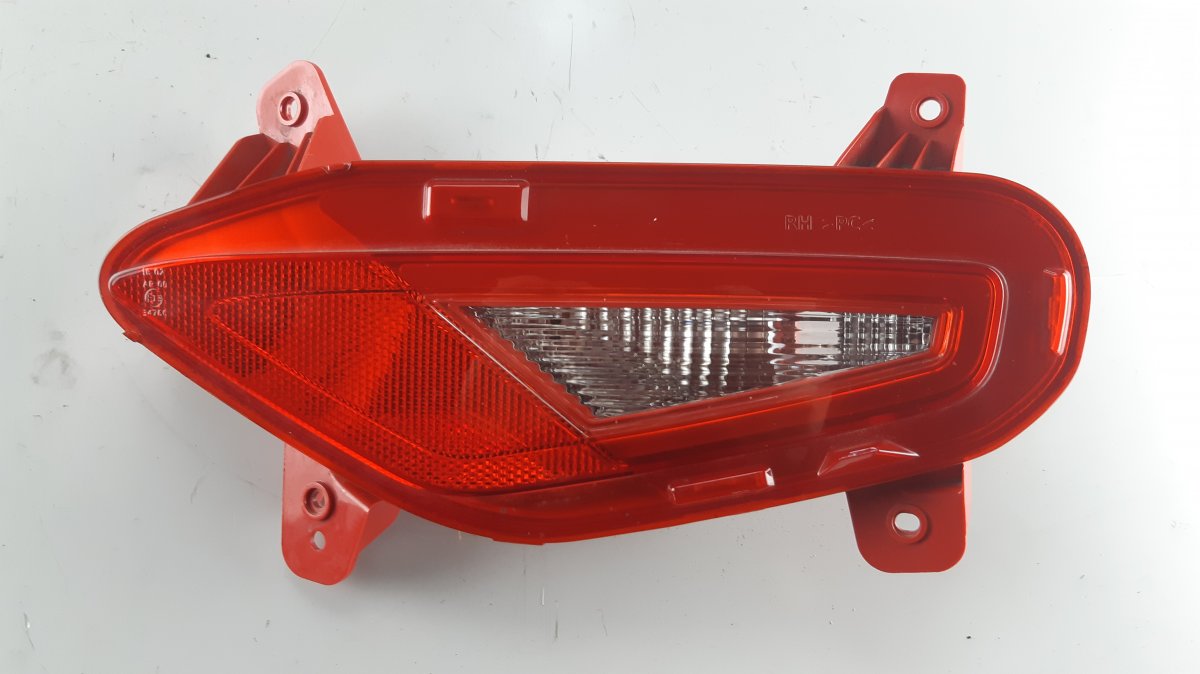 Kia Stonic Extra light / reflector in rear bumper right KIA STONIC (YB) (2017-) Extra light / reflector...