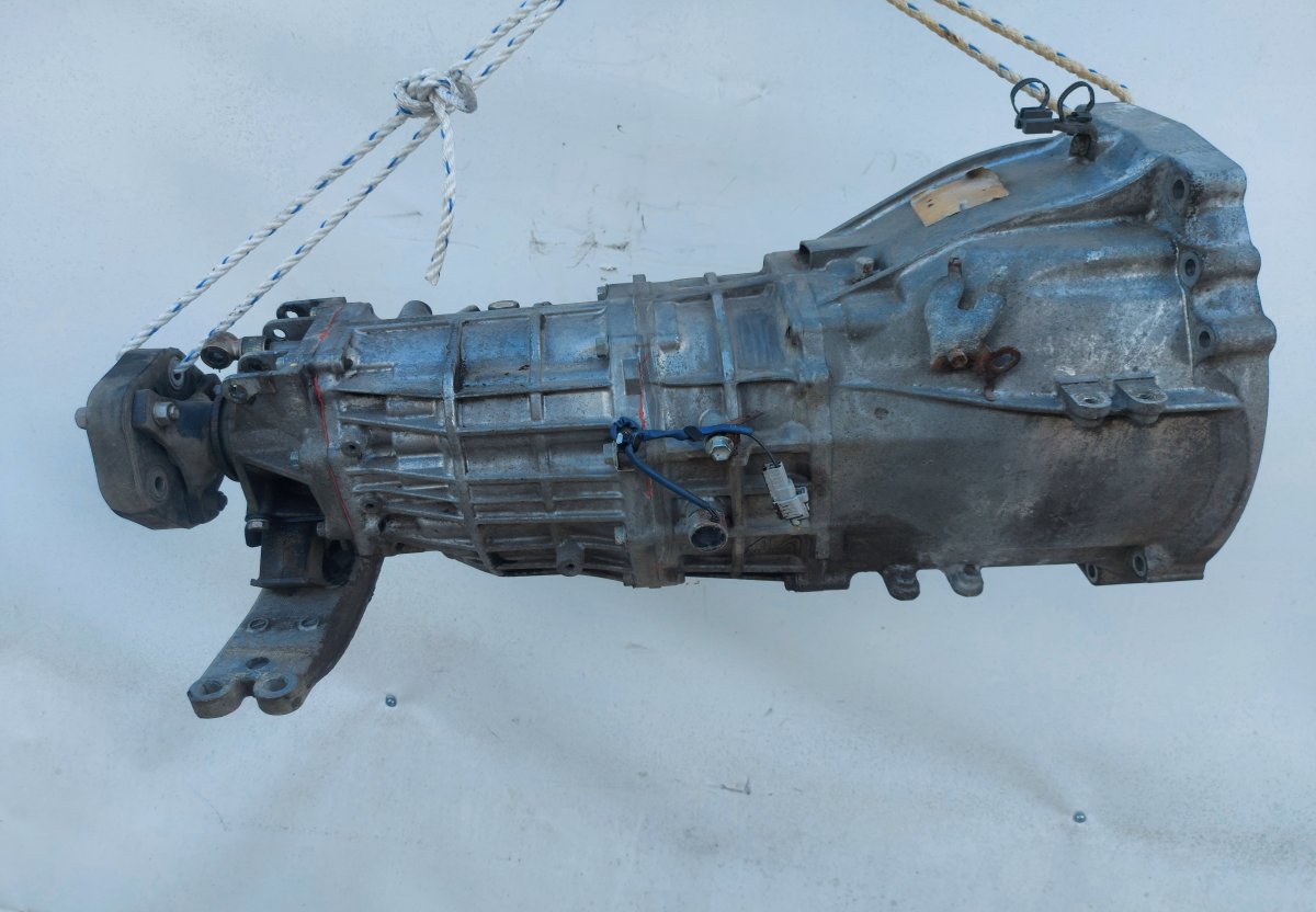 Lexus IS Gearbox LEXUS IS II (XE20) (2005-2013) Gearbox 33030531...