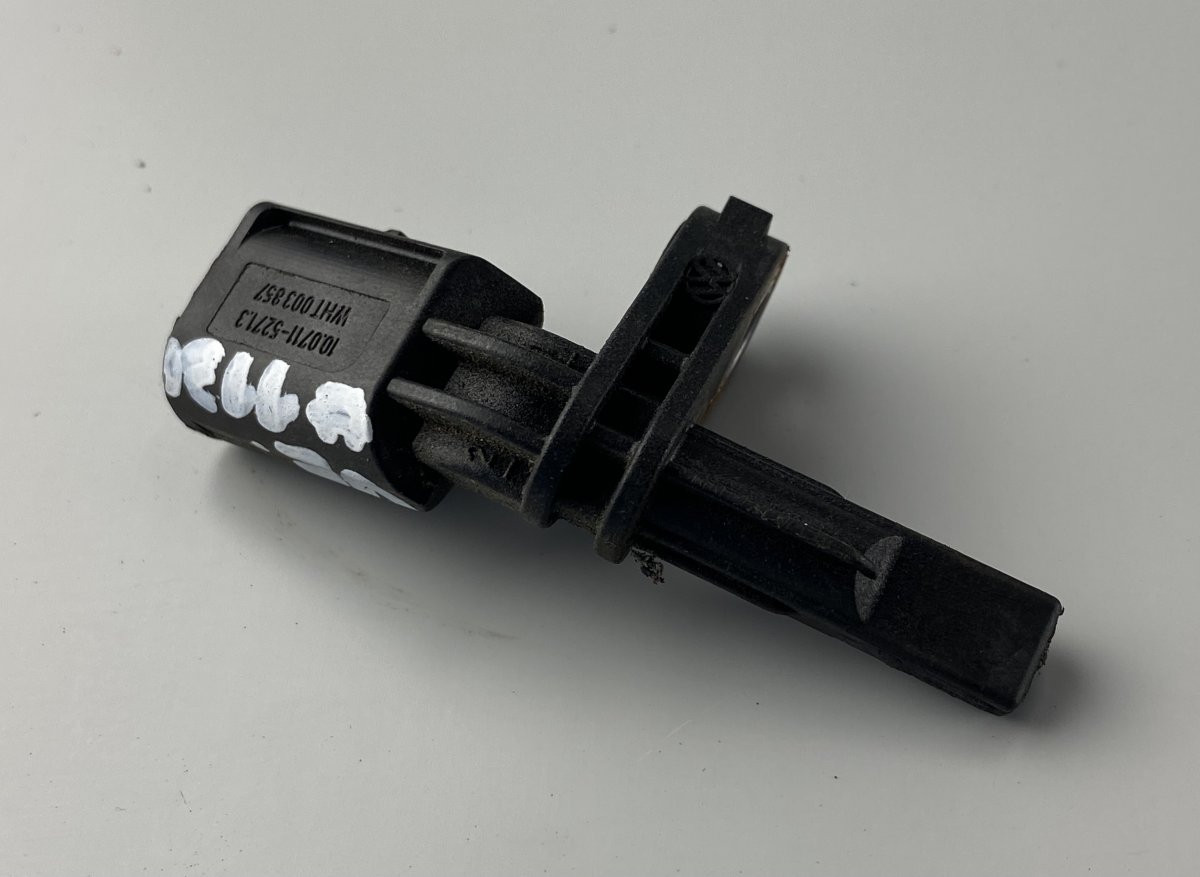 Volkswagen Golf 6 ABS Sensor Front Left VW GOLF VI (5K) (2008-2013) ABS Sensor Front Le...