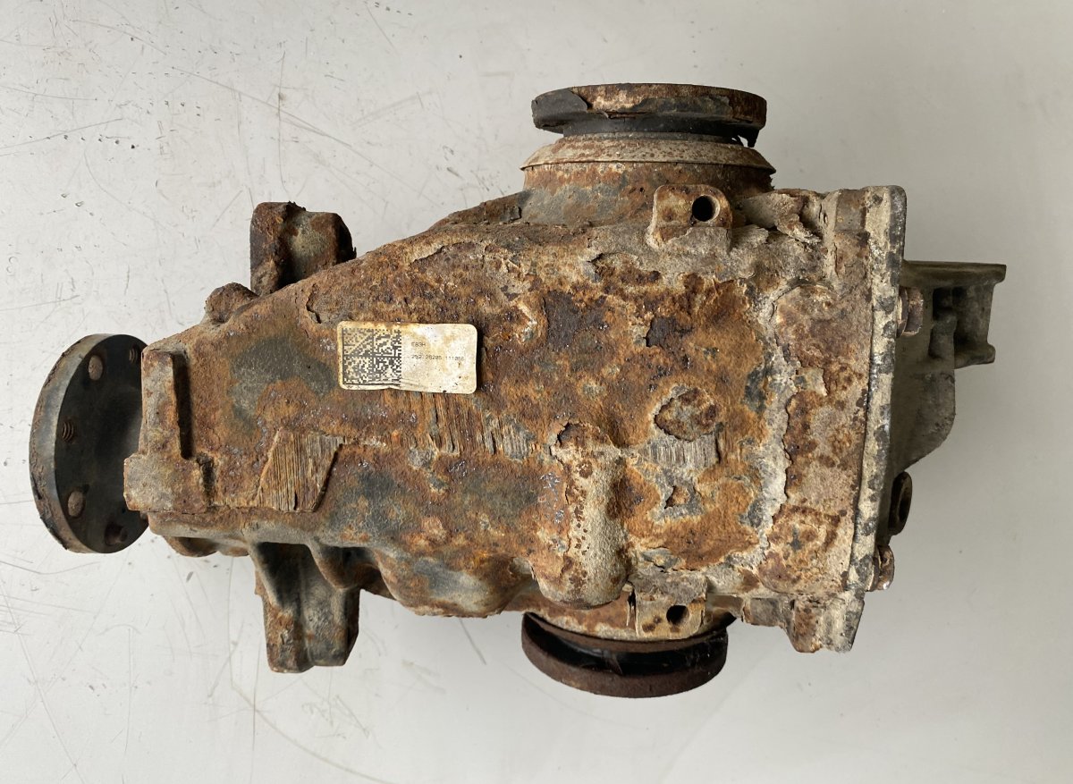 BMW X3 (E83) Rear axle differential