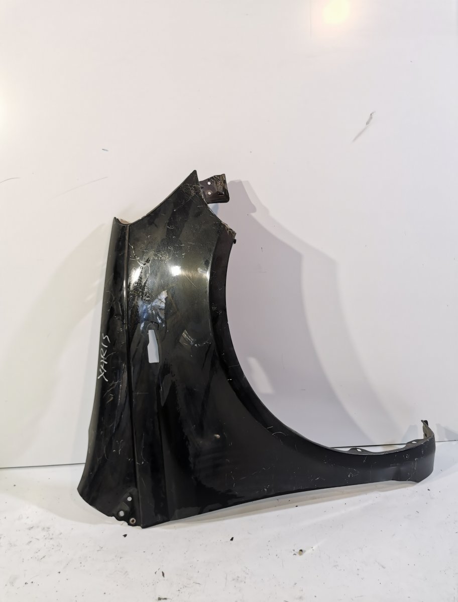 Toyota Yaris Fender Front Right
