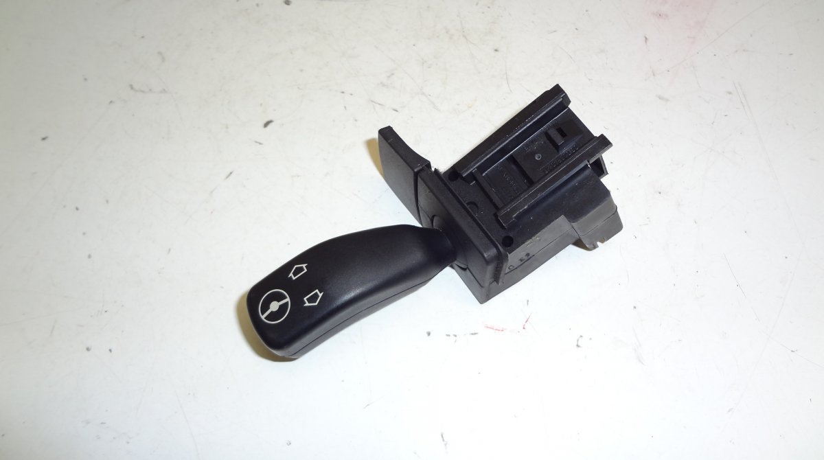 BMW 5 (E39) Steering column Adjustment handle / Switch BMW 5 (E39) (1995-2004) Steering Column Adjustm...