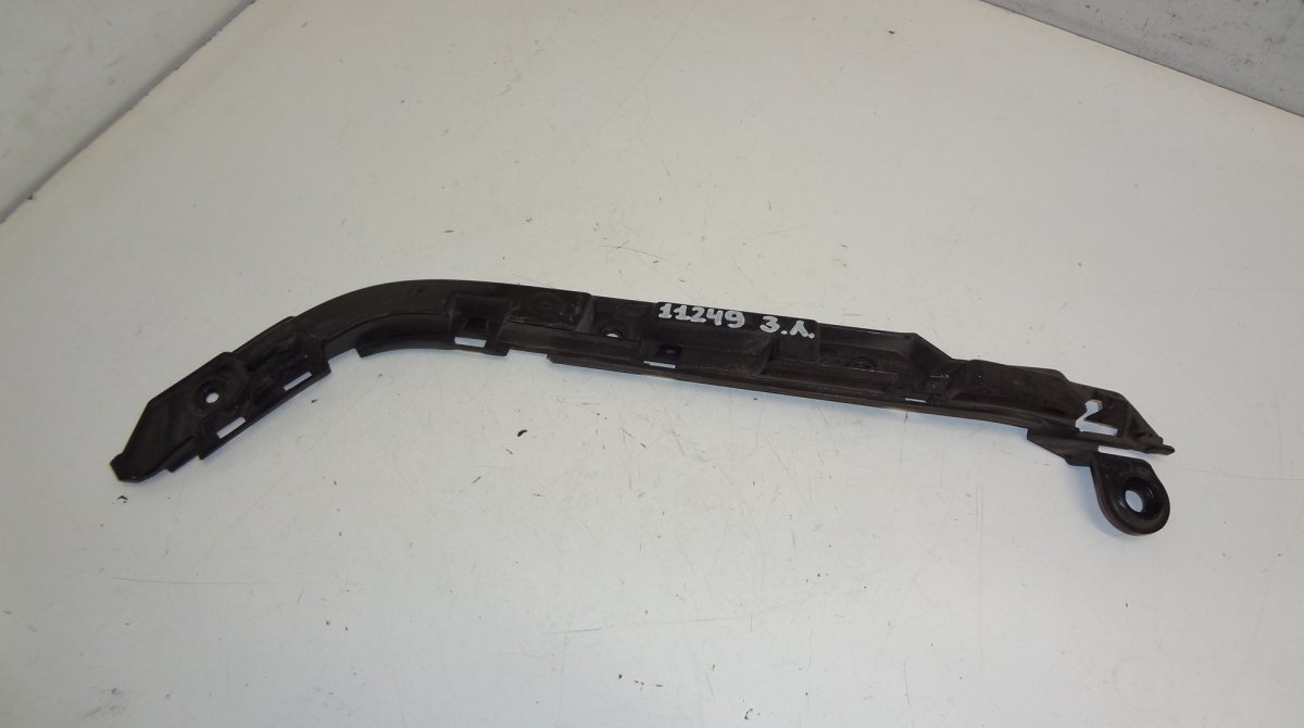 BMW 1 (E81 / E82 / E87 / E88) Rear bumper carrier holder on left fender BMW 1 (E81, E82, E87, E88) (2003-2013) rear bum...