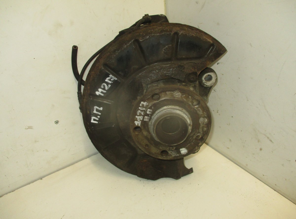 Volkswagen Passat Wheel bearing housing front right VW PASSAT B6 (3C) (2005-2010) Wheel bearing hou...