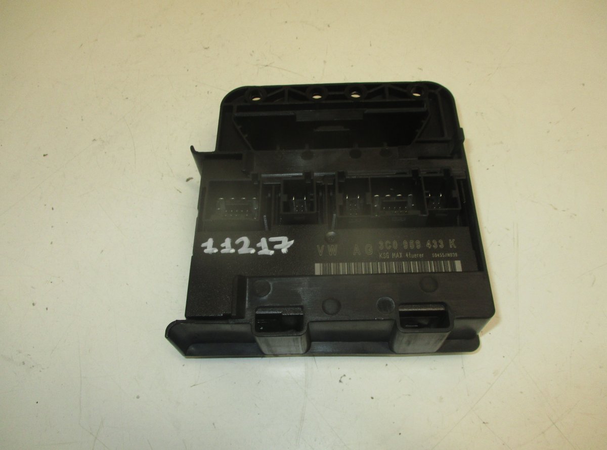 Volkswagen Passat Central Locking Control Unit VW PASSAT B6 (3C) (2005-2010) Central Locking C...
