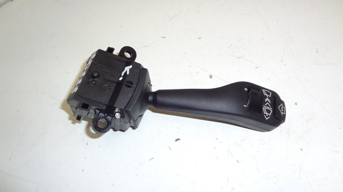 BMW 5 (E39) Wiper Switch BMW 5 (E39) (1995-2004) Wiper Switch 8375407I

...