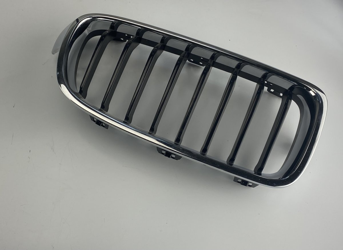 BMW 3 (E90 / E91 / E92 / E93) Radiator Grille left part BMW 3 (F30, F31, F80) (2011-2019) Radiator Gril...