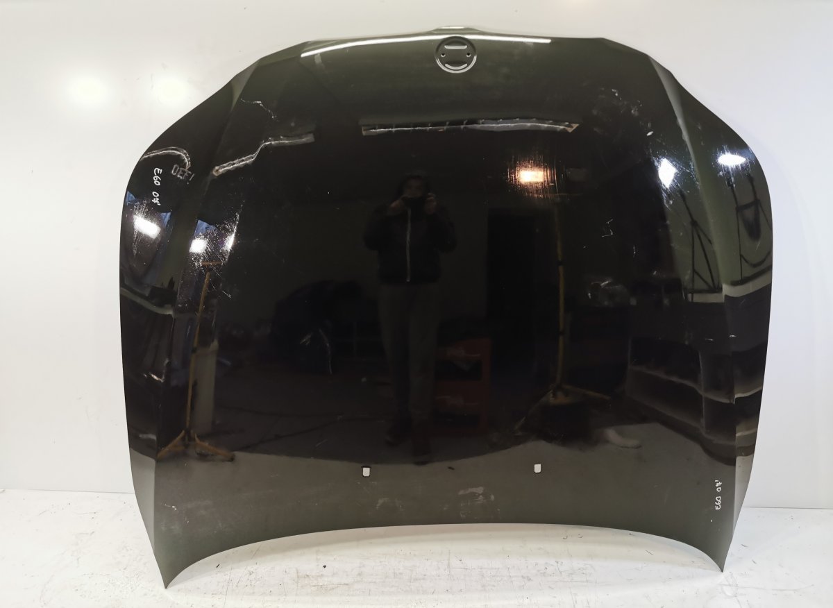 BMW 5 (E60 / E61) kapott BMW 5 (E60, E61) (2003-2010) Bonnet

Generation...