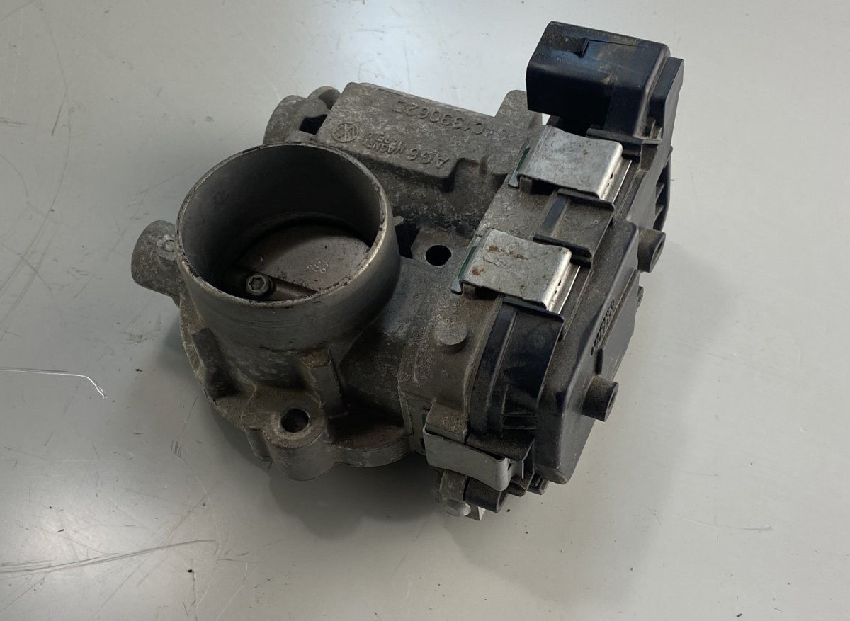 Volkswagen up! Throttle body VW UP (12, BL) (2011-2023) Throttle body 04C133...