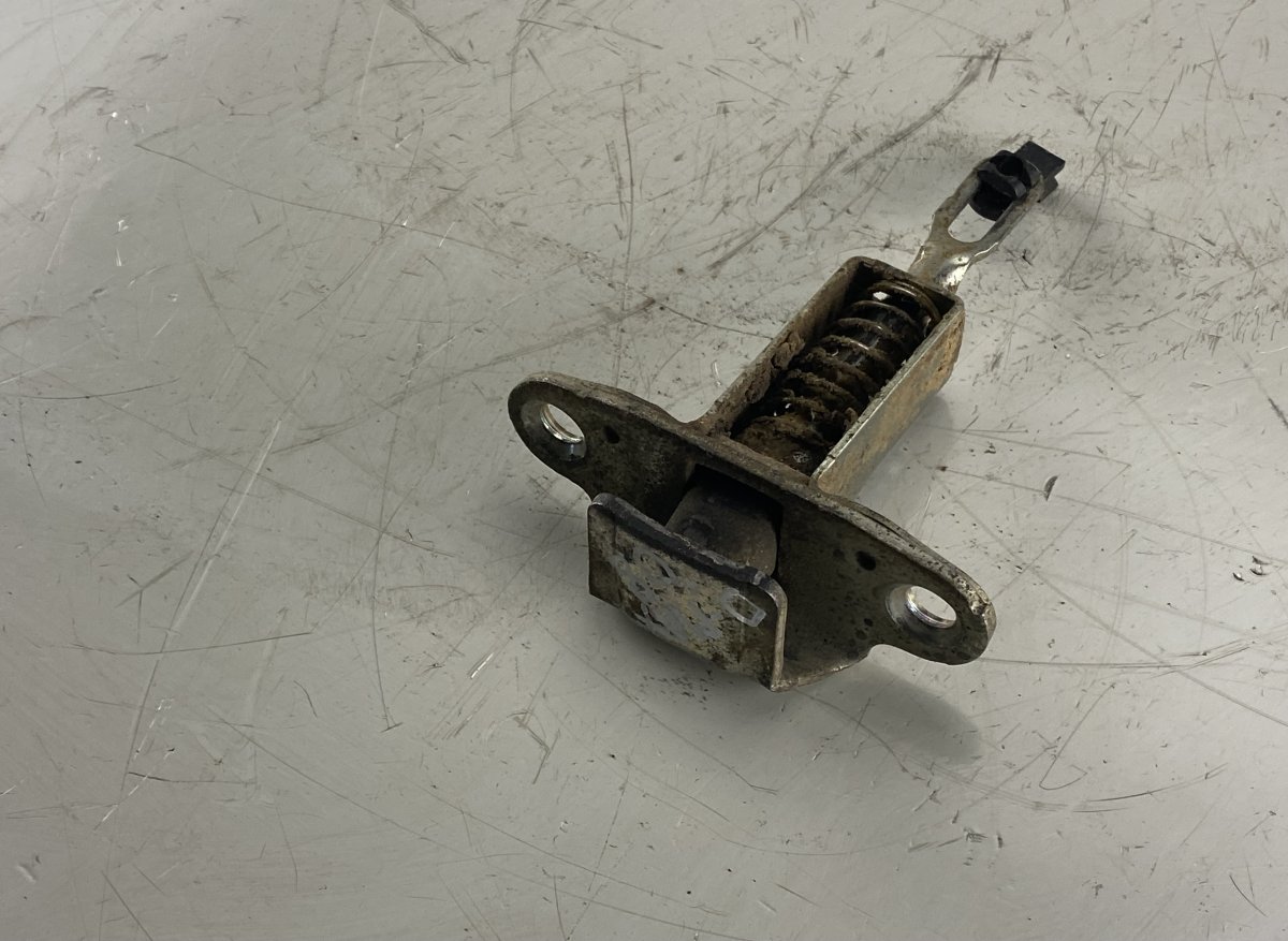 Isuzu D-Max Bootlid / tailgate lock ISUZU D-MAX I (RA, RC) (2002-2012) Bootlid / ta...