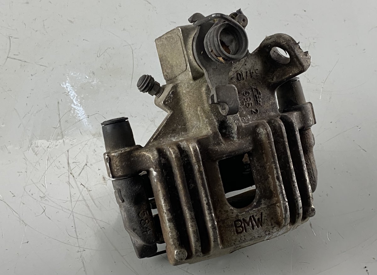 Brake caliper rear left Brand/Model: MINI MINI
Year: 2004
Engine: 1598c...