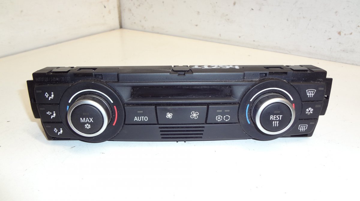 BMW 1 (E81 / E82 / E87 / E88) Heater control panel
