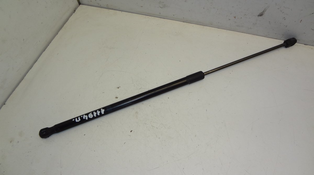 Mercedes-Benz A (W169) Bonnet gas filled strut left Bonnet gas filled strut left — MERCEDES-BENZ E-...