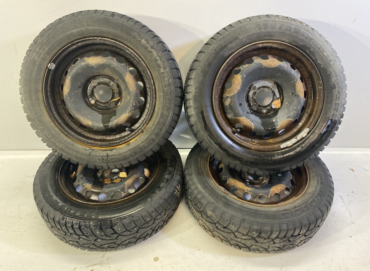 Renault Twingo Rim set 4 pcs RENAULT TWINGO II (2007-2014) Rim set 4 pcs 280...