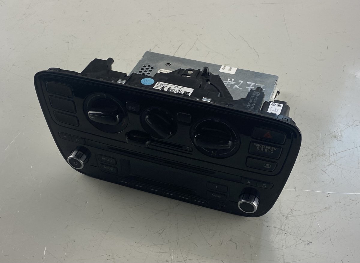 Volkswagen up! Raadio juhtplokk Radio — VW UP (12, BL) (2011-2023) — 1S0035156C...