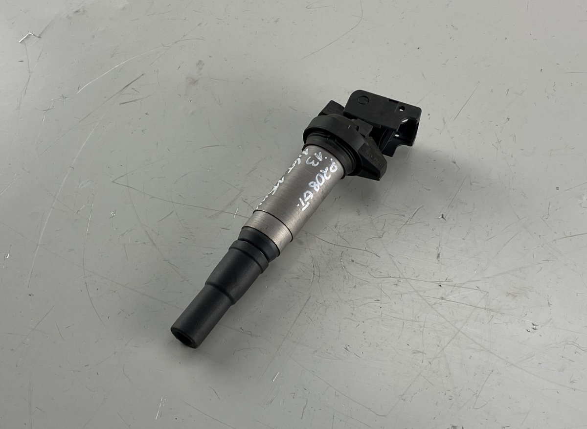 Peugeot 208 катушка зажигания PEUGEOT 208 I (A9) (2012-2019) Ignition Coil 19...