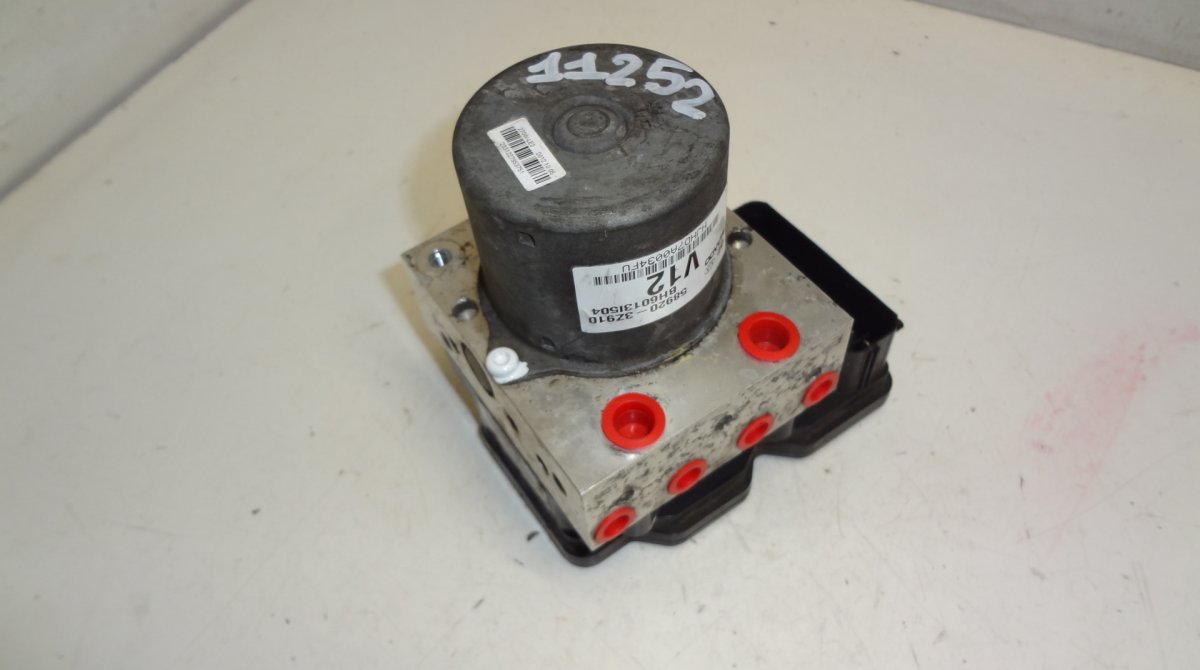 Hyundai i40 ABS hydraulic unit / pump HYUNDAI i40 (VF) (2011-2019) ABS hydraulic unit...