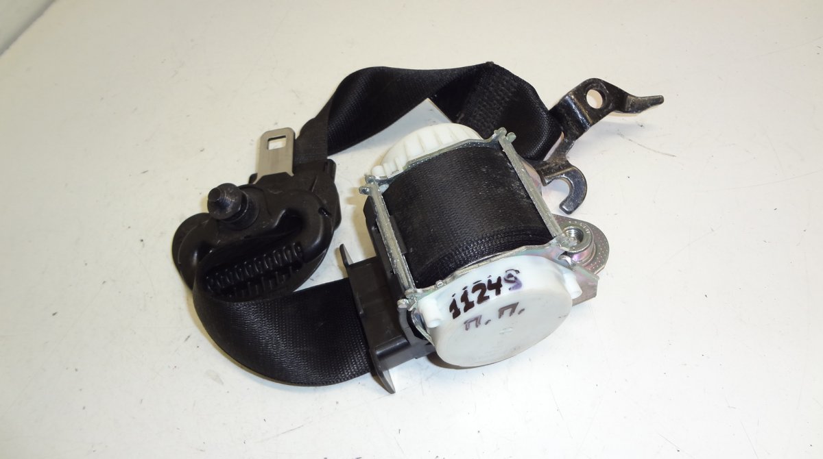 BMW 1 (E81 / E82 / E87 / E88) Front Left Seat Belt BMW 1 (E81, E82, E87, E88) (2003-2013) Front Le...