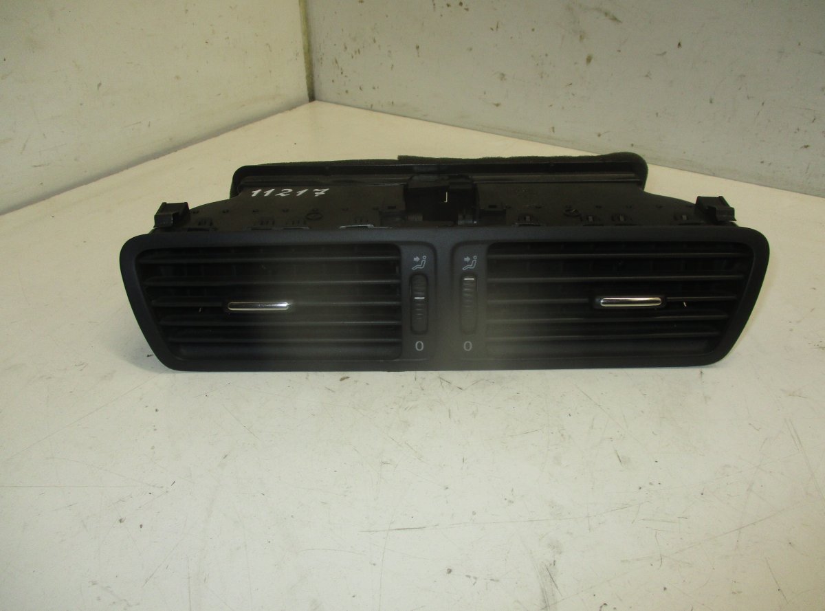Volkswagen Passat Air Vent Center Front VW PASSAT B6 (3C) (2005-2010) Air Vent Center F...