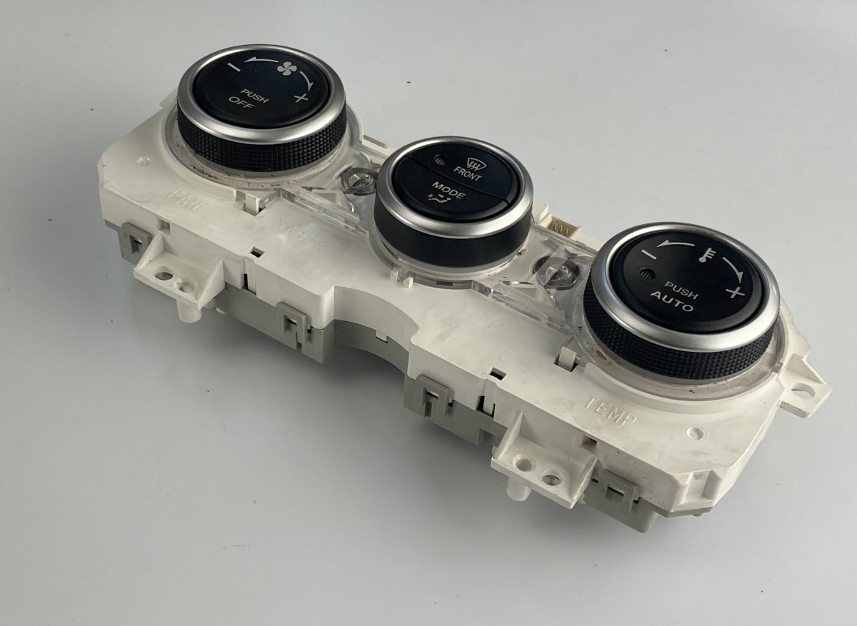Mazda 6 (GG / GY) Heater control panel MAZDA 6 (GG, GY) (2002-2007) Heater control pan...