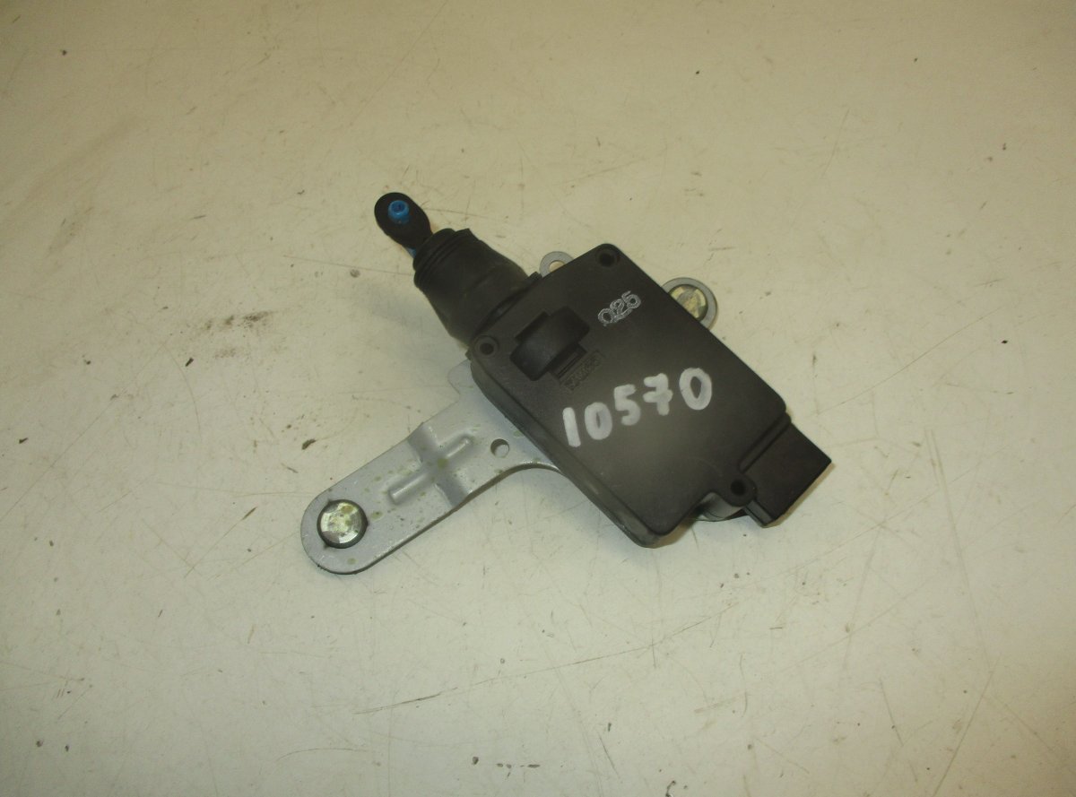 Hyundai Santa Fe Central Locking motor bootlid / tailgate HYUNDAI SANTA FE II (CM, NC) (2005-2012) Centra...