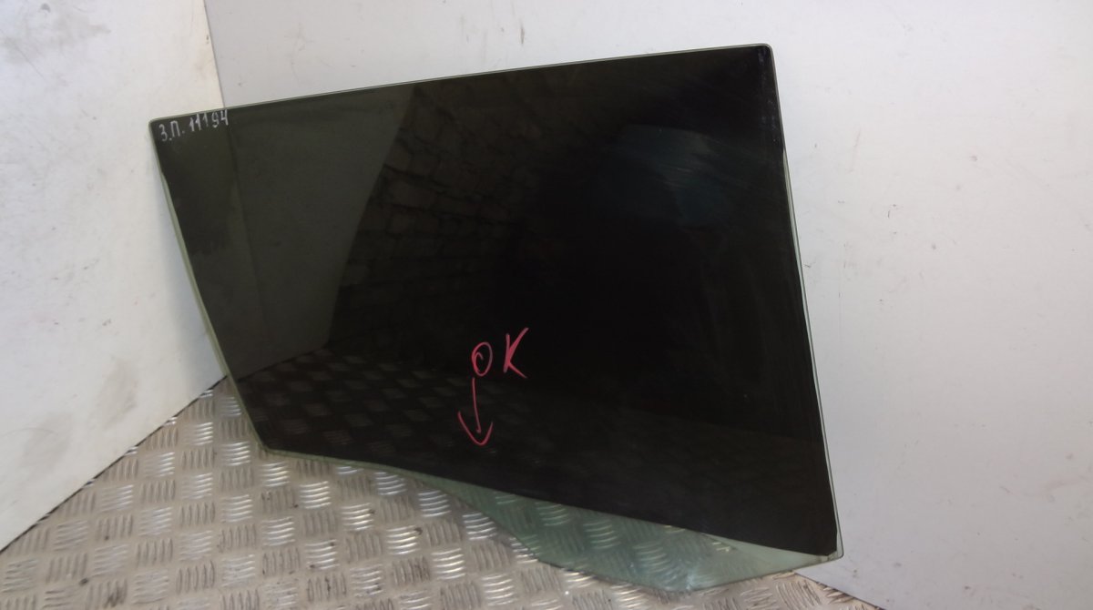 Mercedes-Benz A (W169) Door window glass rear right MERCEDES-BENZ E-CLASS (W212) (2009-2016) Door w...
