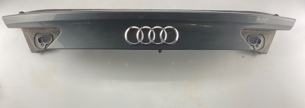 Audi A7 (4G) Bootlid / tailgate reflector panel AUDI A7 Sportback (4GA) (2010-2017) bootlid / t...
