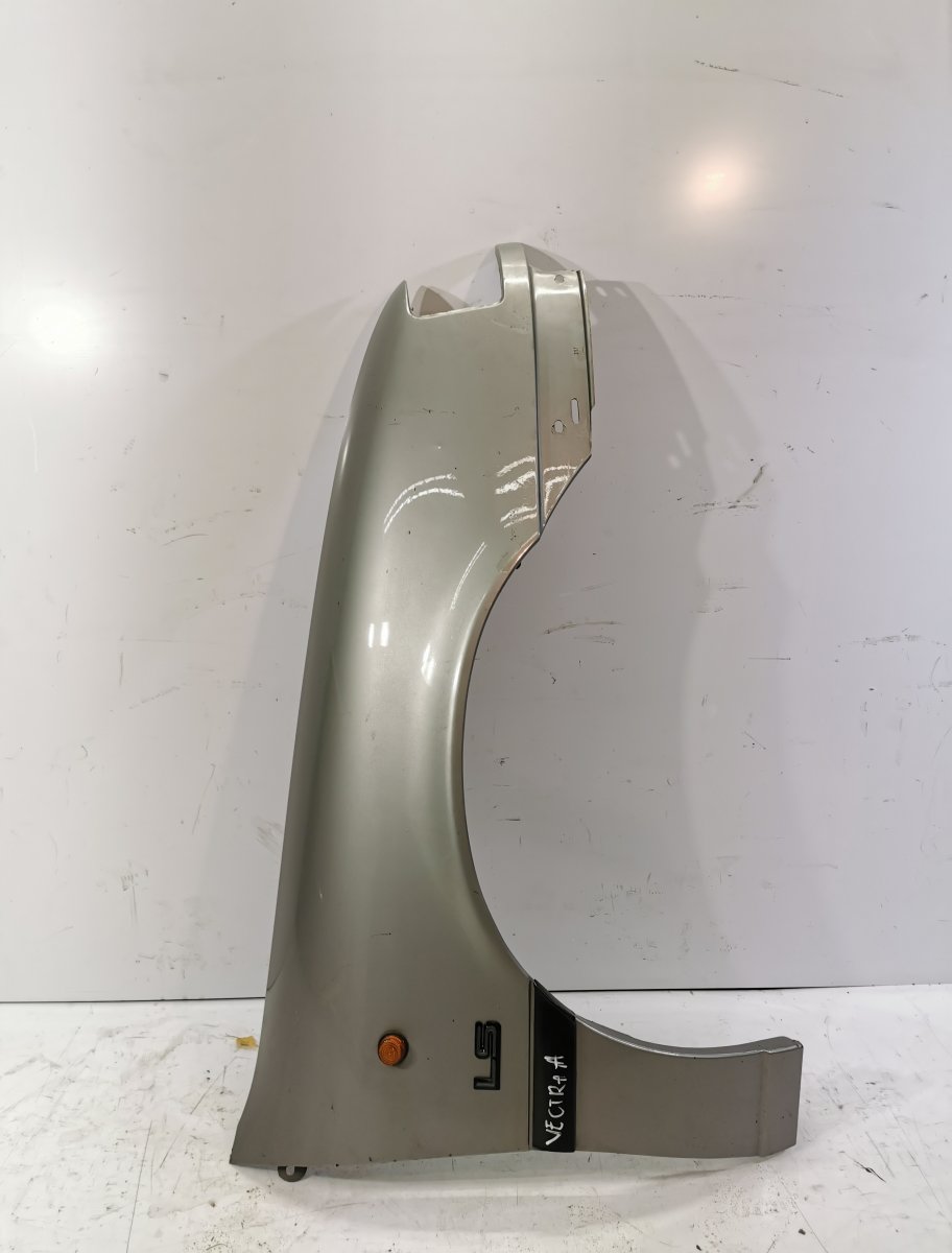 Opel Vectra (A) Fender Front Right OPEL VECTRA A (1988-1995) Fender Front Right

G...
