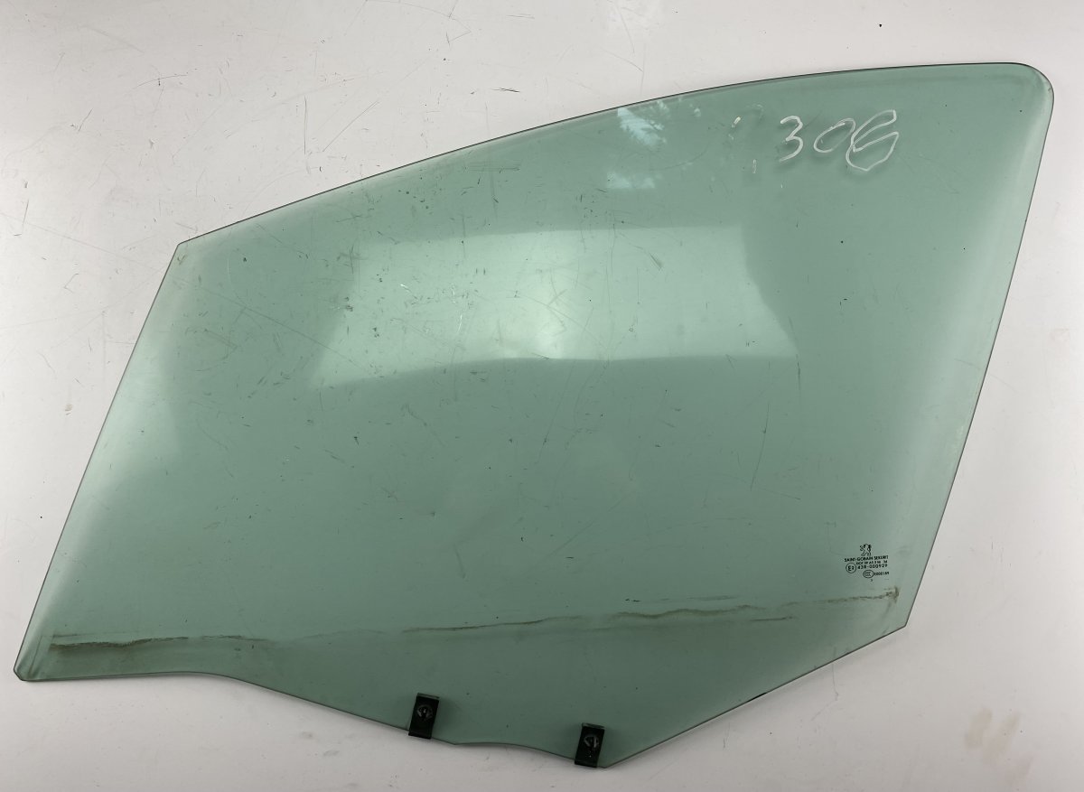 Peugeot 308 Door window glass front right PEUGEOT 308 I (4A, 4C) (2007-2013) Door window ...