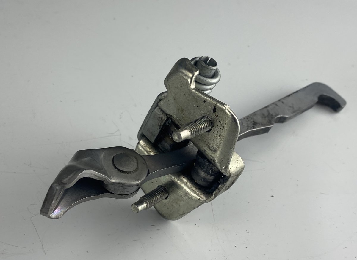 Opel Vivaro (A) Front Right Door Stop OPEL VIVARO A (2001-2014) Front Right Door Stop...
